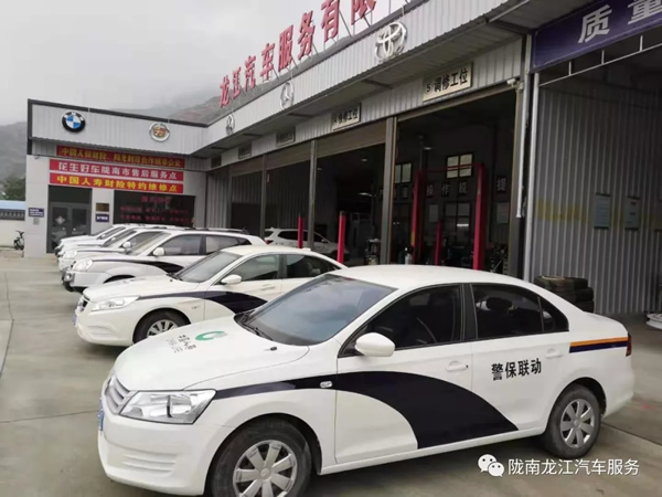 金錘鈑金，銀槍噴漆！龍江汽修值得信賴！