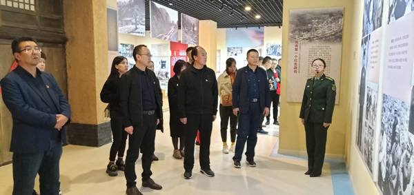 市龍江集團(tuán)開(kāi)展“不忘初心、牢記使命”主題黨日活動(dòng)